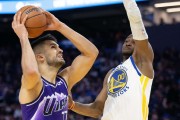 鉴于以往的历史，勇士队最新签约并不令人意外|尤尔特塞文|NBA吐槽大会|迈阿密热火队|金州勇士队|犹他爵士队_新浪新闻